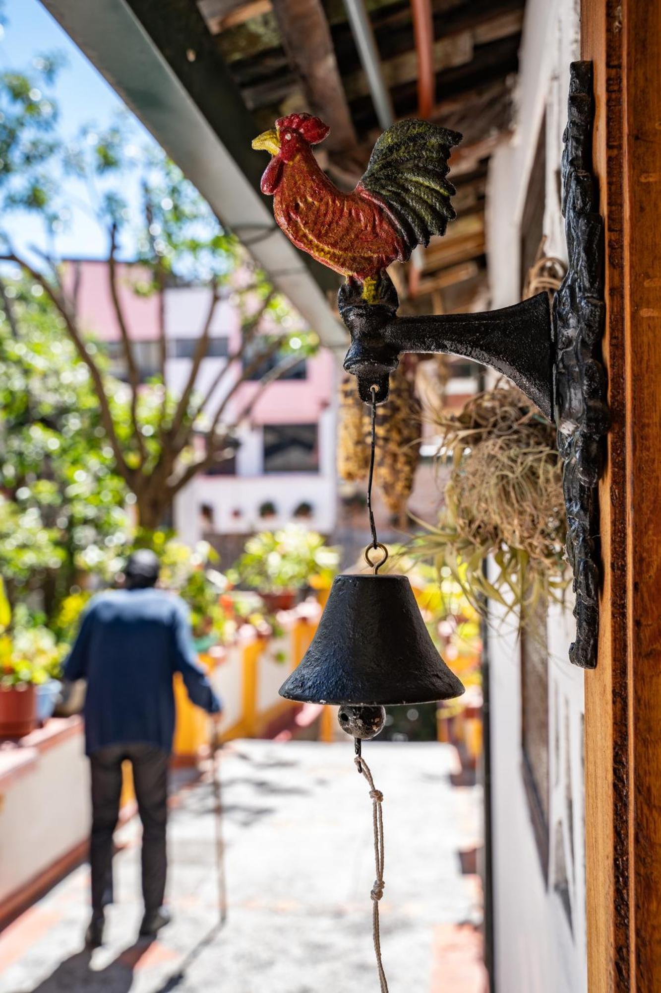 Hostal Riviera Sucre Otavalo Exterior photo