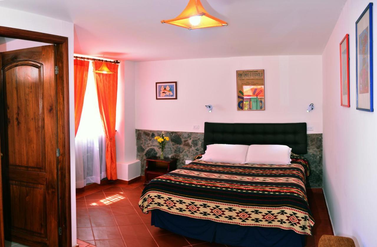 Hostal Riviera Sucre Otavalo Exterior photo