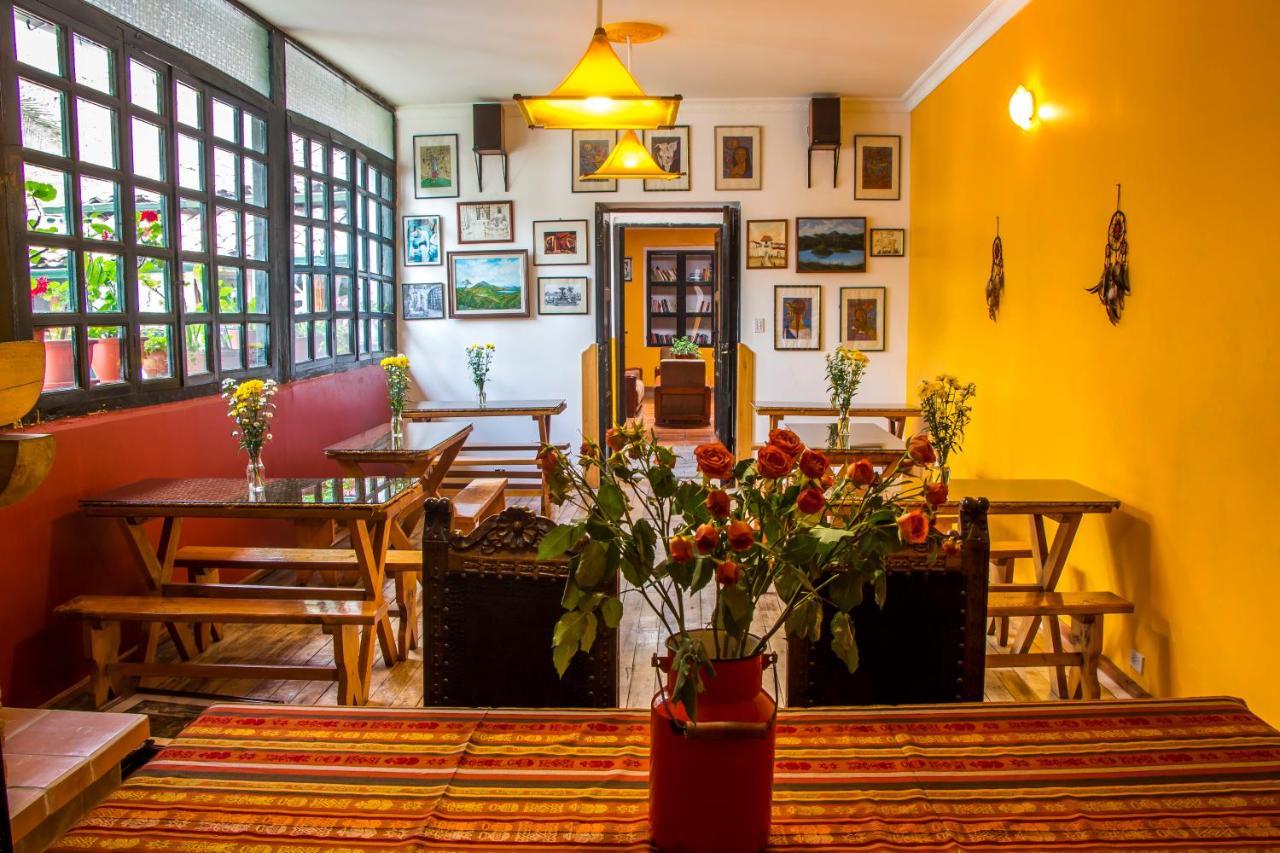 Hostal Riviera Sucre Otavalo Exterior photo