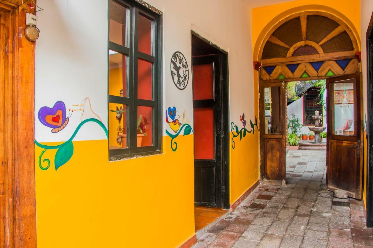 Hostal Riviera Sucre Otavalo Exterior photo